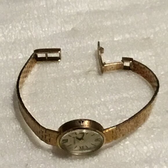 Gorgeous & vintage Verano 14k gold ladies' Italian wristwatch with 14K gold band - Picture 8 of 16